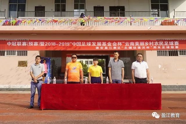 里尔考虑与31岁前巴萨中卫乌姆蒂蒂解约